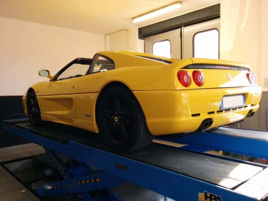 Ferrari 355