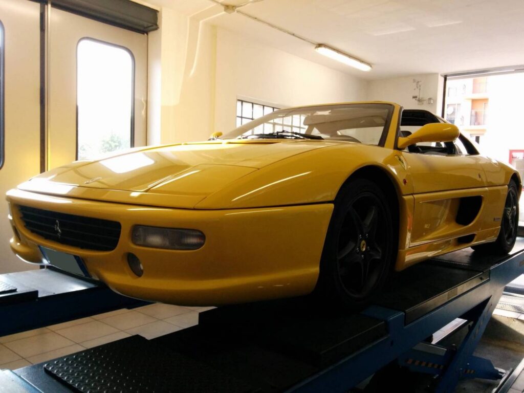 Ferrari 355